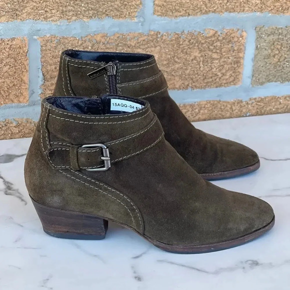 Aquatalia 'Fanny' Suede Ankle Boot 6 - Picture 1 of 12